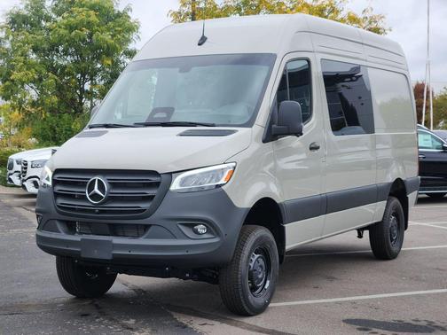 2025 Mercedes-Benz Sprinter 2500 Standard Roof