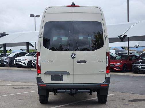 2025 Mercedes-Benz Sprinter 2500 Standard Roof