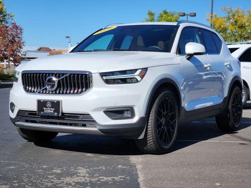 2021 Volvo XC40 T5 Inscription
