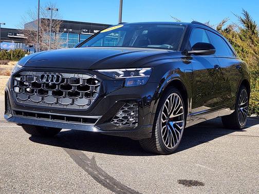 2025 Audi SQ8 4.0T quattro Premium Plus