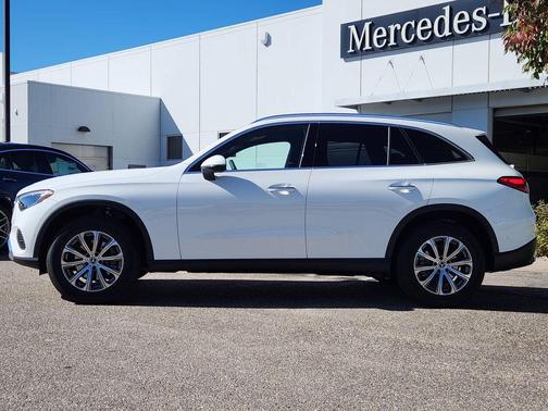 2026 Mercedes-Benz GLC 300 4MATIC