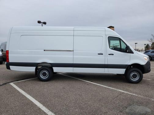 2026 Mercedes-Benz Sprinter 2500 170 WB High Roof Extended Cargo