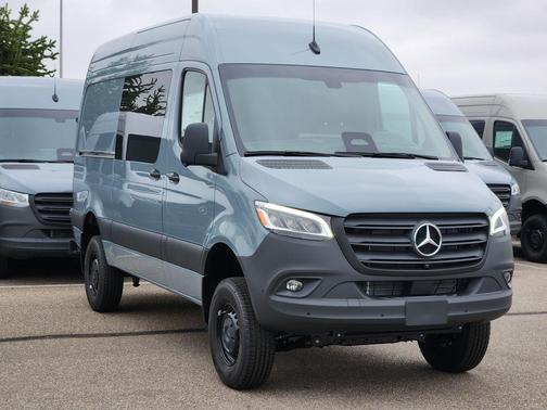 2025 Mercedes-Benz Sprinter 2500 Standard Roof 4-Cyl Diesel HO