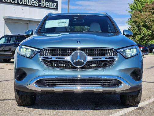 2026 Mercedes-Benz GLC 300 4MATIC