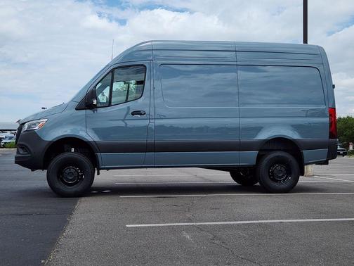 2025 Mercedes-Benz Sprinter 2500 144 WB