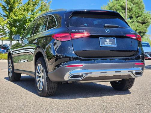 2026 Mercedes-Benz GLC 300 4MATIC