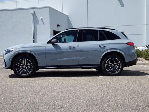 2025 Mercedes-Benz GLC 300 4MATIC
