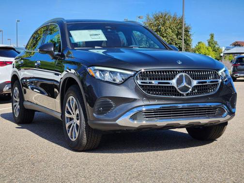 2026 Mercedes-Benz GLC 300 4MATIC