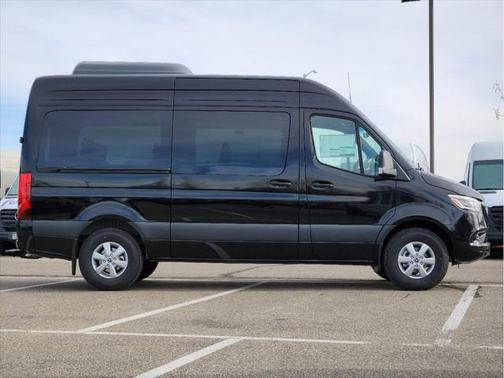 2025 Mercedes-Benz Sprinter 2500 Standard Roof