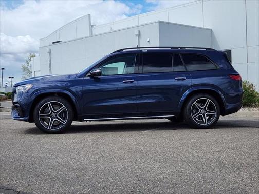 2025 Mercedes-Benz GLS 450 4MATIC