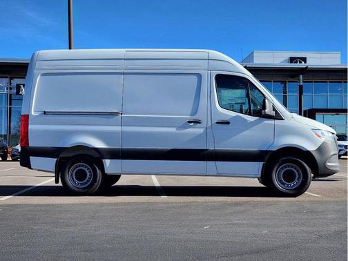 2025 Mercedes-Benz Sprinter 2500 Standard Roof