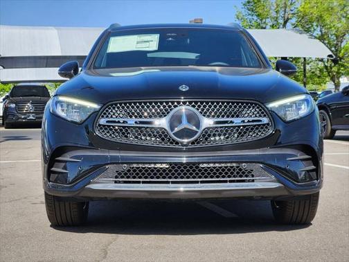 2025 Mercedes-Benz GLC 300 4MATIC