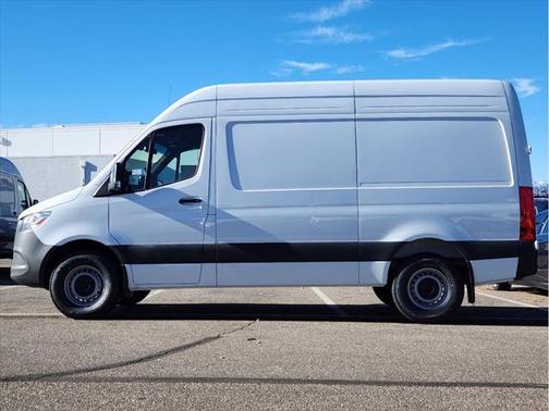 2025 Mercedes-Benz Sprinter 2500 Standard Roof