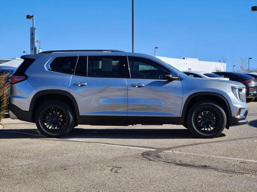 2024 GMC Acadia Elevation