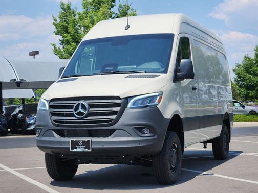 2025 Mercedes-Benz Sprinter 2500 Standard Roof