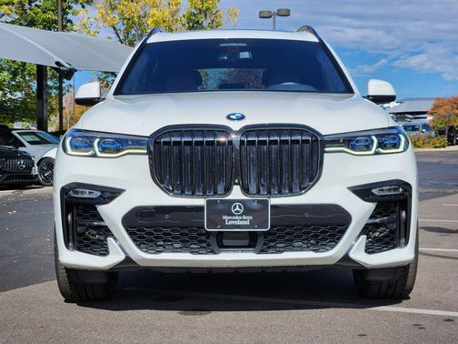 2020 BMW X7 M50i