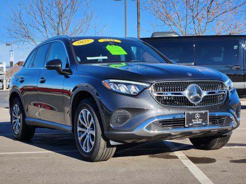 2025 Mercedes-Benz GLC 300 