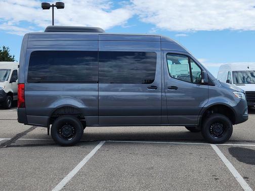 2025 Mercedes-Benz Sprinter 2500 Standard Roof