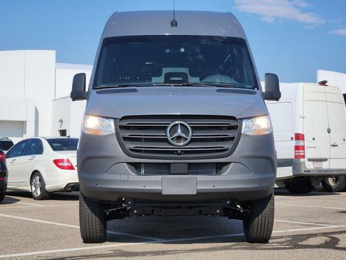 2025 Mercedes-Benz Sprinter 2500 Standard Roof