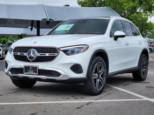 Polar White 2026 Mercedes-Benz GLC 300 Base 4MATIC
