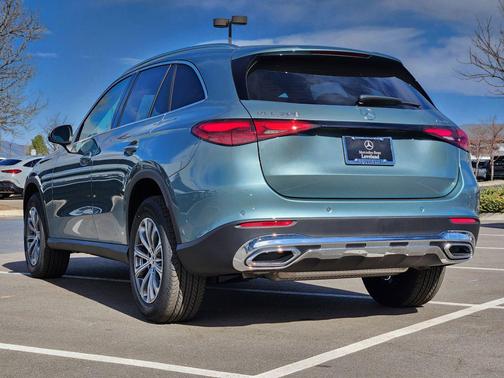 2025 Mercedes-Benz GLC 300 4MATIC