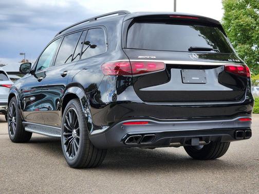 2026 Mercedes-Benz AMG GLS 63 Base