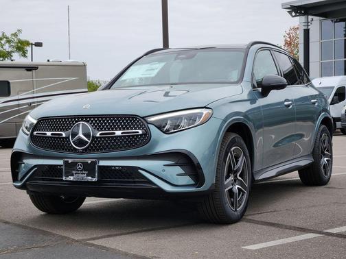 2026 Mercedes-Benz GLC 300 4MATIC