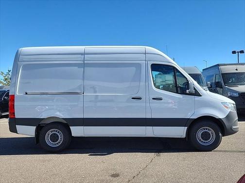 2025 Mercedes-Benz Sprinter 2500 Standard Roof