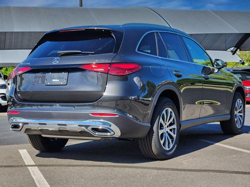 2026 Mercedes-Benz GLC 300 4MATIC