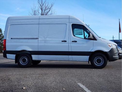 2025 Mercedes-Benz Sprinter 2500 Standard Roof
