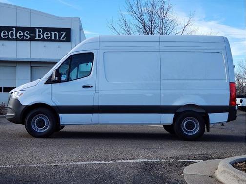 2025 Mercedes-Benz Sprinter 2500 Standard Roof