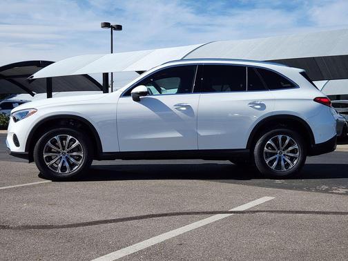 2026 Mercedes-Benz GLC 300 4MATIC