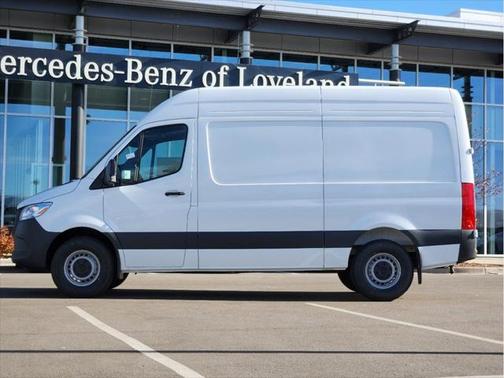 2025 Mercedes-Benz Sprinter 2500 Standard Roof