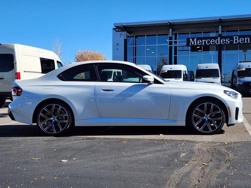 2023 BMW 230 i xDrive