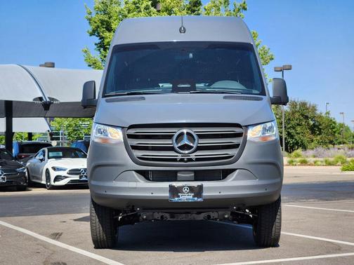 2025 Mercedes-Benz Sprinter 2500 Standard Roof