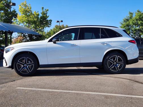 2026 Mercedes-Benz GLC 300 4MATIC
