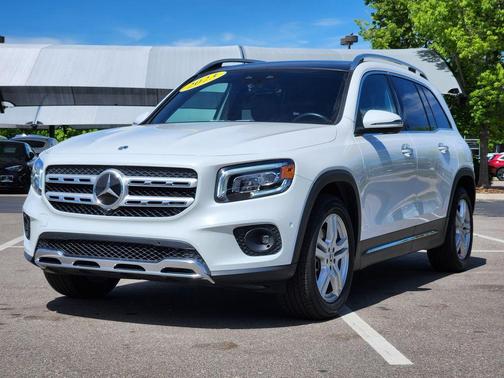 Digital White 2023 Mercedes-Benz GLB 250 Base 4MATIC