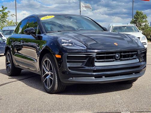 2022 Porsche Macan Base