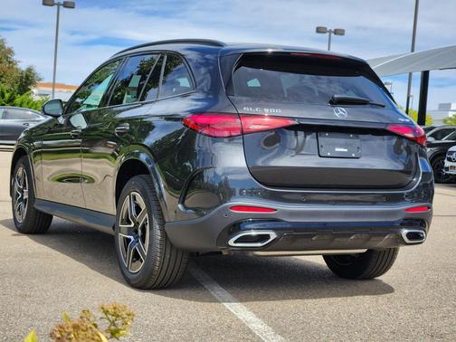 Graphite Gray Metallic 2027 Mercedes-Benz GLC 300 4MATIC