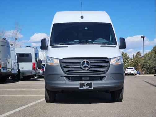 2025 Mercedes-Benz Sprinter 2500 High Roof
