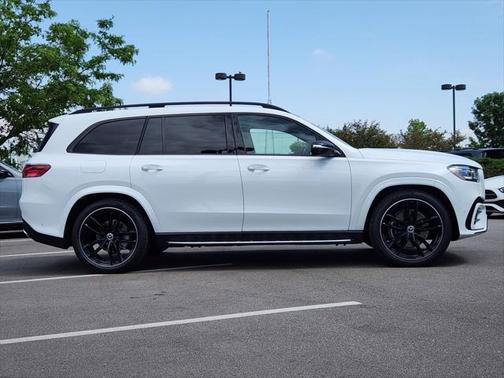 2025 Mercedes-Benz GLS 450 4MATIC