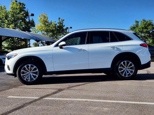 2026 Mercedes-Benz GLC 300 4MATIC