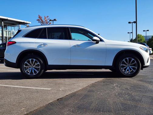 2026 Mercedes-Benz GLC 300 4MATIC