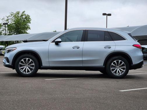 Cirrus Silver Metallic 2026 Mercedes-Benz GLC 300 Base 4MATIC