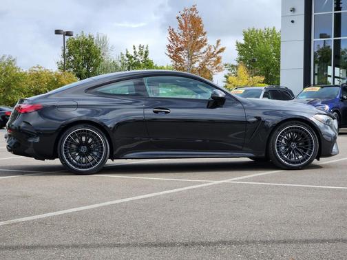 Obsidian Black Metallic 2027 Mercedes-Benz AMG CLE 53 AMG CLE 53 4MATIC