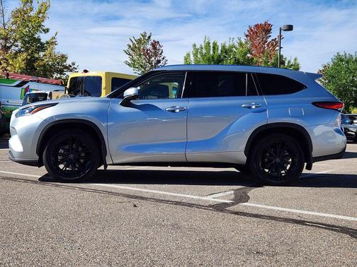 2022 Toyota Highlander Limited