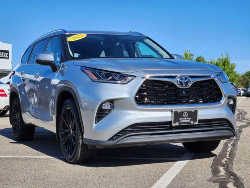 2022 Toyota Highlander Limited