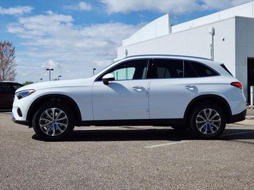 2025 Mercedes-Benz GLC 300 4MATIC