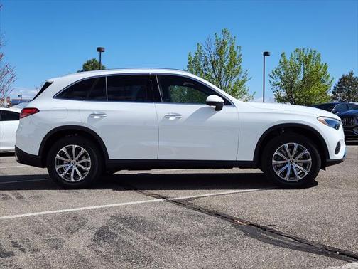 2025 Mercedes-Benz GLC 300 4MATIC