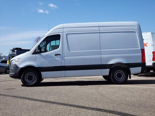 2025 Mercedes-Benz Sprinter 2500 Standard Roof